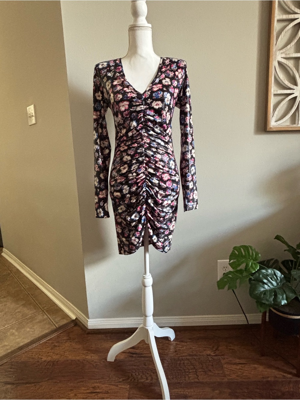 Sierra Snakeskin Ruched V-Neck Long Sleeve Floral Dress - Black with Pink Floral